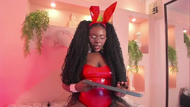 NanyMoreno online show from 10/31/25, 01:23