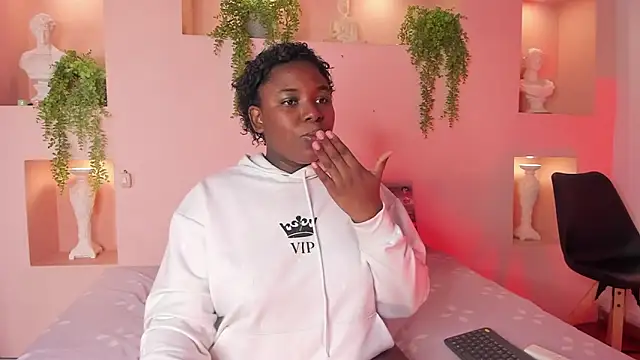 NanyMoreno online show from 01/12/26, 01:05