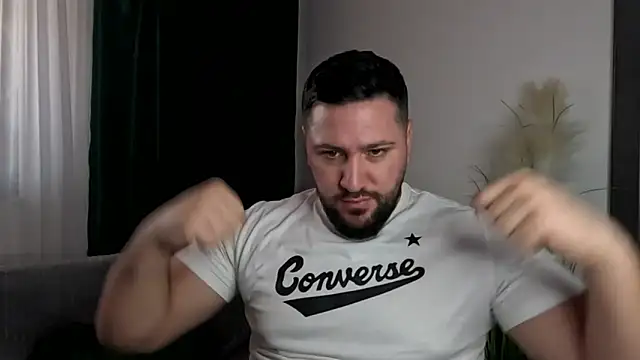 Gold Alpha Boy online show from 02/02/26, 02:38