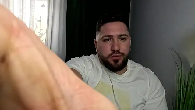 Gold Alpha Boy online show from 03/30/26, 12:17