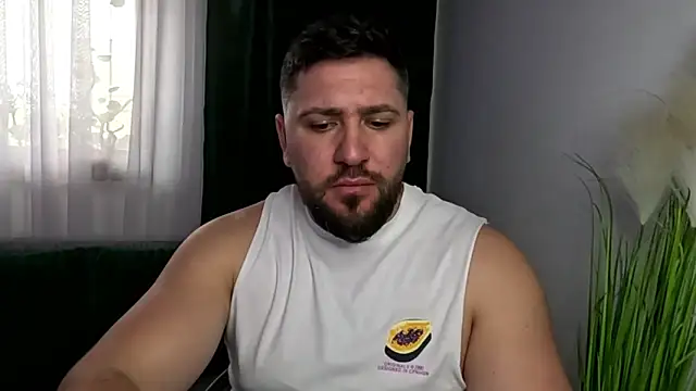 Gold Alpha Boy online show from 03/31/26, 02:06