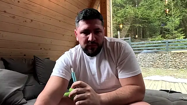 Gold Alpha Boy online show from 04/13/26, 12:21