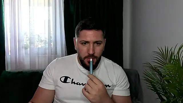 Snapshot of Gold_Alpha_Boy chatting on 05/15/26, 01:29 Gold Alpha Boy online show from 05/15/26, 01:29