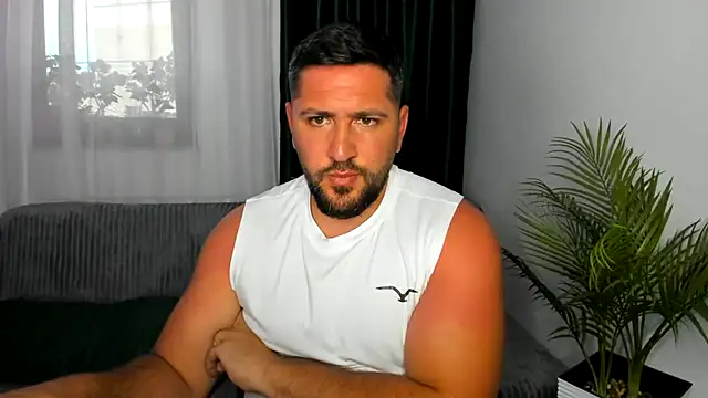 Snapshot of Gold_Alpha_Boy chatting on 07/12/26, 04:42 Gold Alpha Boy online show from 07/12/26, 04:42