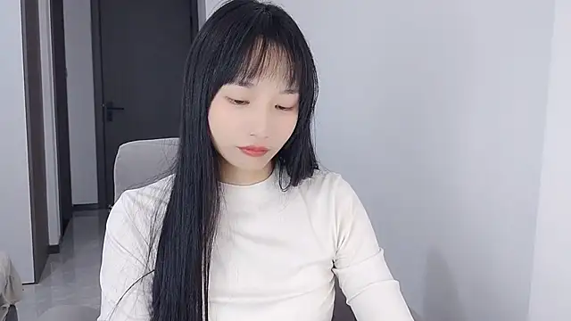 Snapshot of Lisa-3333 chatting on 10/29/25, 01:46 Lisa-3333 online show from 10/29/25, 01:46