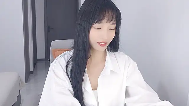 Snapshot of Lisa-3333 chatting on 11/16/25, 01:49 Lisa-3333 online show from 11/16/25, 01:49