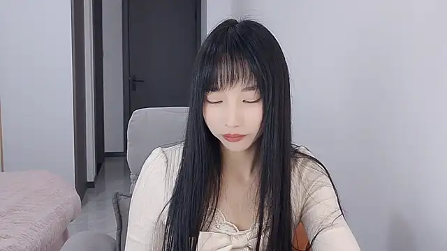 Snapshot of Lisa-3333 chatting on 11/28/25, 01:25 Lisa-3333 online show from 11/28/25, 01:25