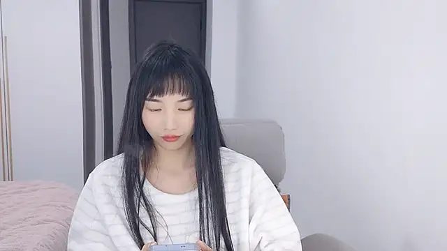 Snapshot of Lisa-3333 chatting on 01/15/26, 02:43 Lisa-3333 online show from 01/15/26, 02:43