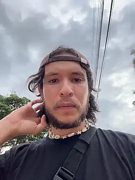 Snapshot of Luxx_14 chatting on 11/10/25, 08:30 Luxx 14 online show from 11/10/25, 08:30