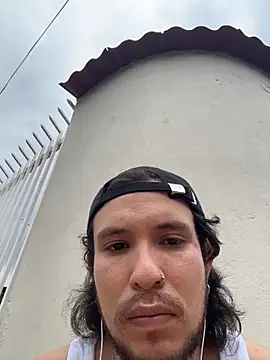 Snapshot of Luxx_14 chatting on 02/01/26, 11:31 Luxx 14 online show from 02/01/26, 11:31