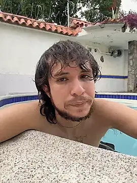 Snapshot of Luxx_14 chatting on 02/15/26, 08:16 Luxx 14 online show from 02/15/26, 08:16