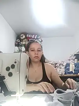 Isabella5 Brown  online show from 12/04/25, 04:05