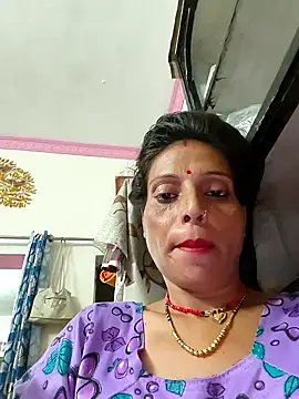 Snapshot of ISHANI-SINGH chatting on 09/15/25, 04:18 ISHANI-SINGH online show from 09/15/25, 04:18