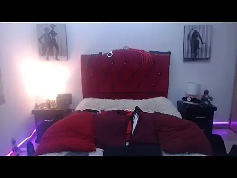 CharlotteBrooks online show from 04/21/26, 02:51