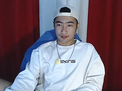 Snapshot of Siege_cum69 chatting on 01/14/26, 04:01 Siege cum69 online show from 01/14/26, 04:01