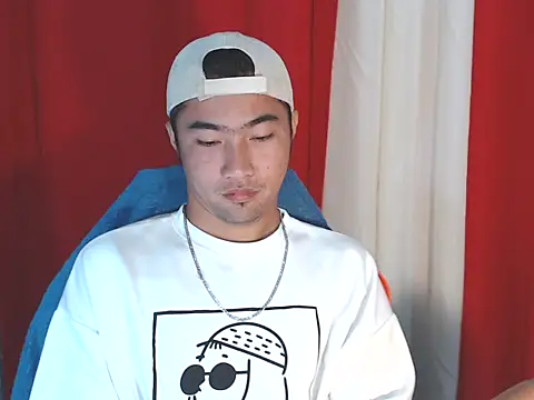 Snapshot of Siege_cum69 chatting on 03/12/26, 03:40 Siege cum69 online show from 03/12/26, 03:40