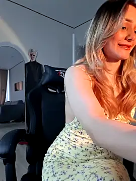 Chloe Ravens online show from 05/14/26, 06:20