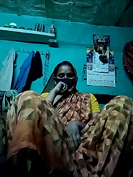 Snapshot of Hot_ginny chatting on 11/04/25, 03:33 Hot ginny online show from 11/04/25, 03:33