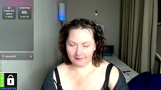 Snapshot of milf_hornys chatting on 10/17/25, 04:09 milf hornys online show from 10/17/25, 04:09