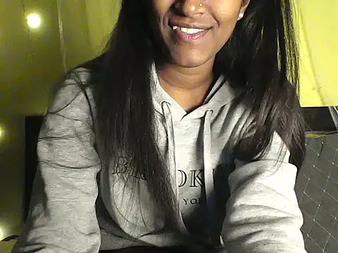 mickle james online show from 12/03/25, 06:39