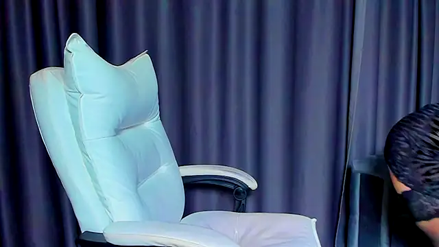 DevashaQueenX online show from 10/22/25, 06:57