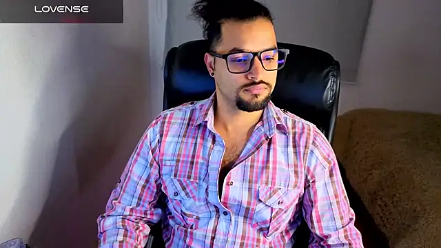 Ernesto-Rodriguez82 online show from 02/21/26, 04:57