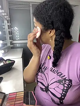 Dakota Mars online show from 04/22/26, 03:53