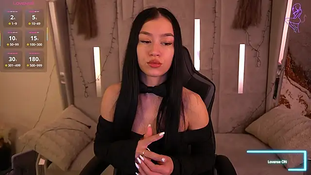 FataleNellie online show from 04/10/26, 08:35