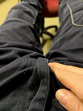 Snapshot of fergi1999 chatting on 01/08/26, 09:33 fergi1999 online show from 01/08/26, 09:33