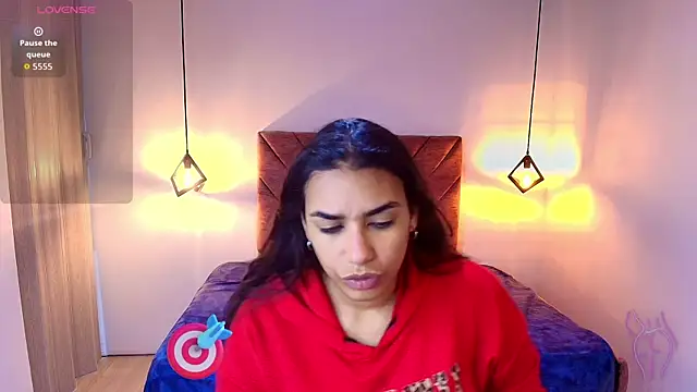 Lia Blake  online show from 06/08/26, 11:54