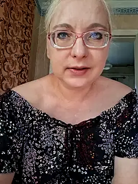 VikaKing online show from 04/06/26, 11:55