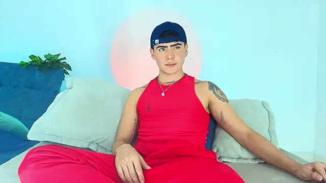 CamiiGuzmanX online show from 11/06/25, 08:54