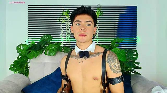 CamiiGuzmanX online show from 03/03/26, 09:21