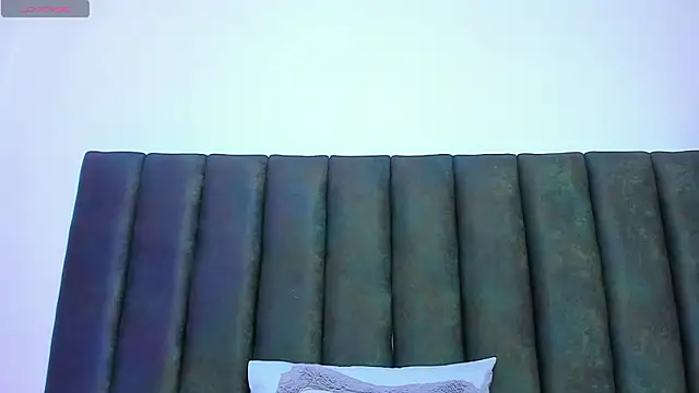 hannah miller 1 online show from 03/04/26, 03:40