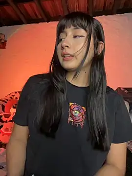 Snapshot of kaori_77 chatting on 09/09/25, 02:11 kaori 77 online show from 09/09/25, 02:11