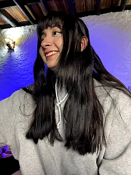 Snapshot of kaori_77 chatting on 09/11/25, 04:12 kaori 77 online show from 09/11/25, 04:12