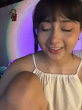 Snapshot of kaori_77 chatting on 09/22/25, 04:25 kaori 77 online show from 09/22/25, 04:25