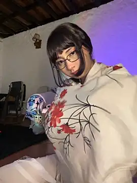 Snapshot of kaori_77 chatting on 11/02/25, 03:09 kaori 77 online show from 11/02/25, 03:09