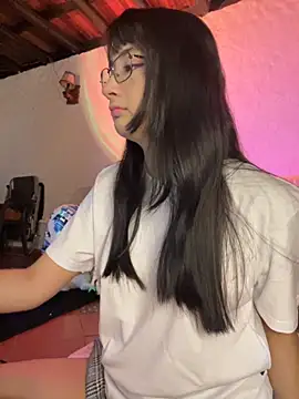 Snapshot of kaori_77 chatting on 11/03/25, 01:29 kaori 77 online show from 11/03/25, 01:29