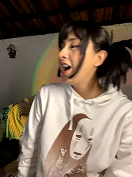 Snapshot of kaori_77 chatting on 11/05/25, 04:01 kaori 77 online show from 11/05/25, 04:01