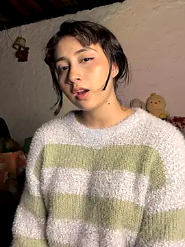 Snapshot of kaori_77 chatting on 11/20/25, 03:50 kaori 77 online show from 11/20/25, 03:50