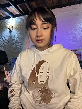 Snapshot of kaori_77 chatting on 11/23/25, 03:28 kaori 77 online show from 11/23/25, 03:28