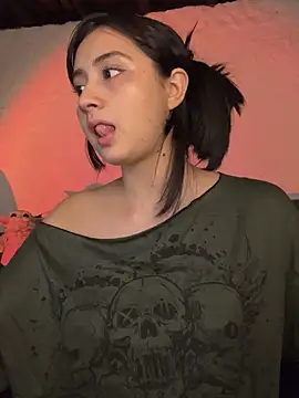 Snapshot of kaori_77 chatting on 11/26/25, 03:29 kaori 77 online show from 11/26/25, 03:29