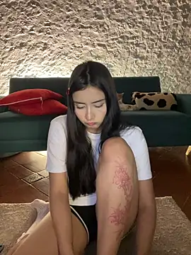 Snapshot of kaori_77 chatting on 02/02/26, 03:05 kaori 77 online show from 02/02/26, 03:05