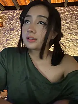 Snapshot of kaori_77 chatting on 02/14/26, 02:30 kaori 77 online show from 02/14/26, 02:30