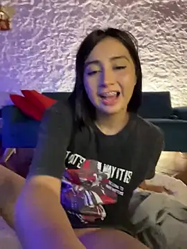 Snapshot of kaori_77 chatting on 02/16/26, 03:57 kaori 77 online show from 02/16/26, 03:57