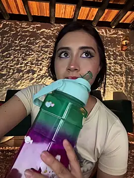 Snapshot of kaori_77 chatting on 02/24/26, 04:10 kaori 77 online show from 02/24/26, 04:10