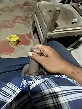 Snapshot of Girls_pussy_rider chatting on 12/17/25, 05:19 Girls pussy rider online show from 12/17/25, 05:19