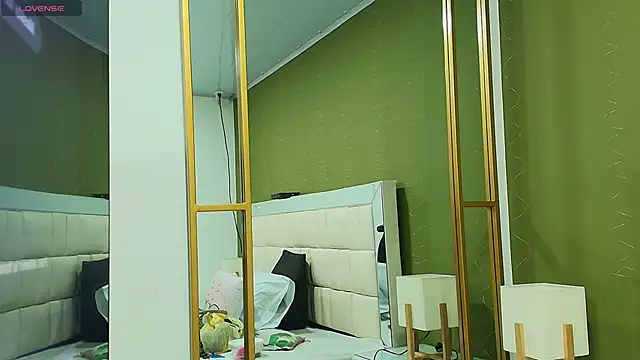 gisell gomez online show from 09/14/25, 12:15