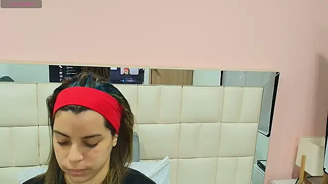 gisell gomez online show from 11/08/25, 12:16